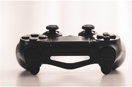 品牌定位是一场游戏，认真你就输了