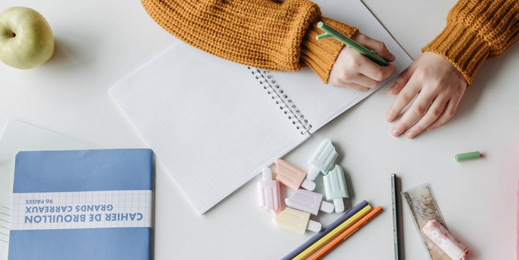 深圳品牌定位公司哪家专业？选择考虑什么因素？