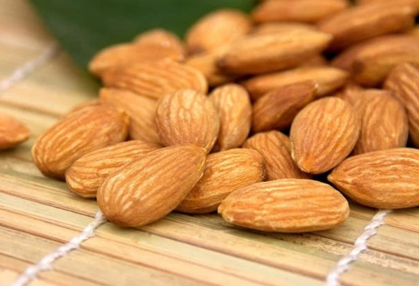 百草味品牌定位,百草味品牌市场定位,百草味市场定位