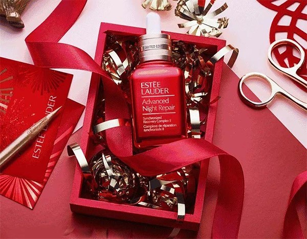 雅诗兰黛品牌定位,雅诗兰黛,雅诗兰黛定位