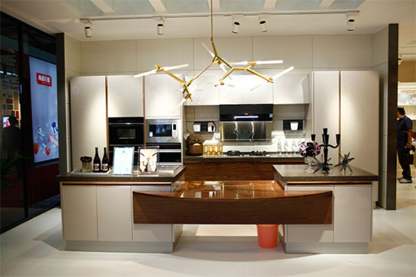 皮阿诺公司战略,皮阿诺战略规划,皮阿诺